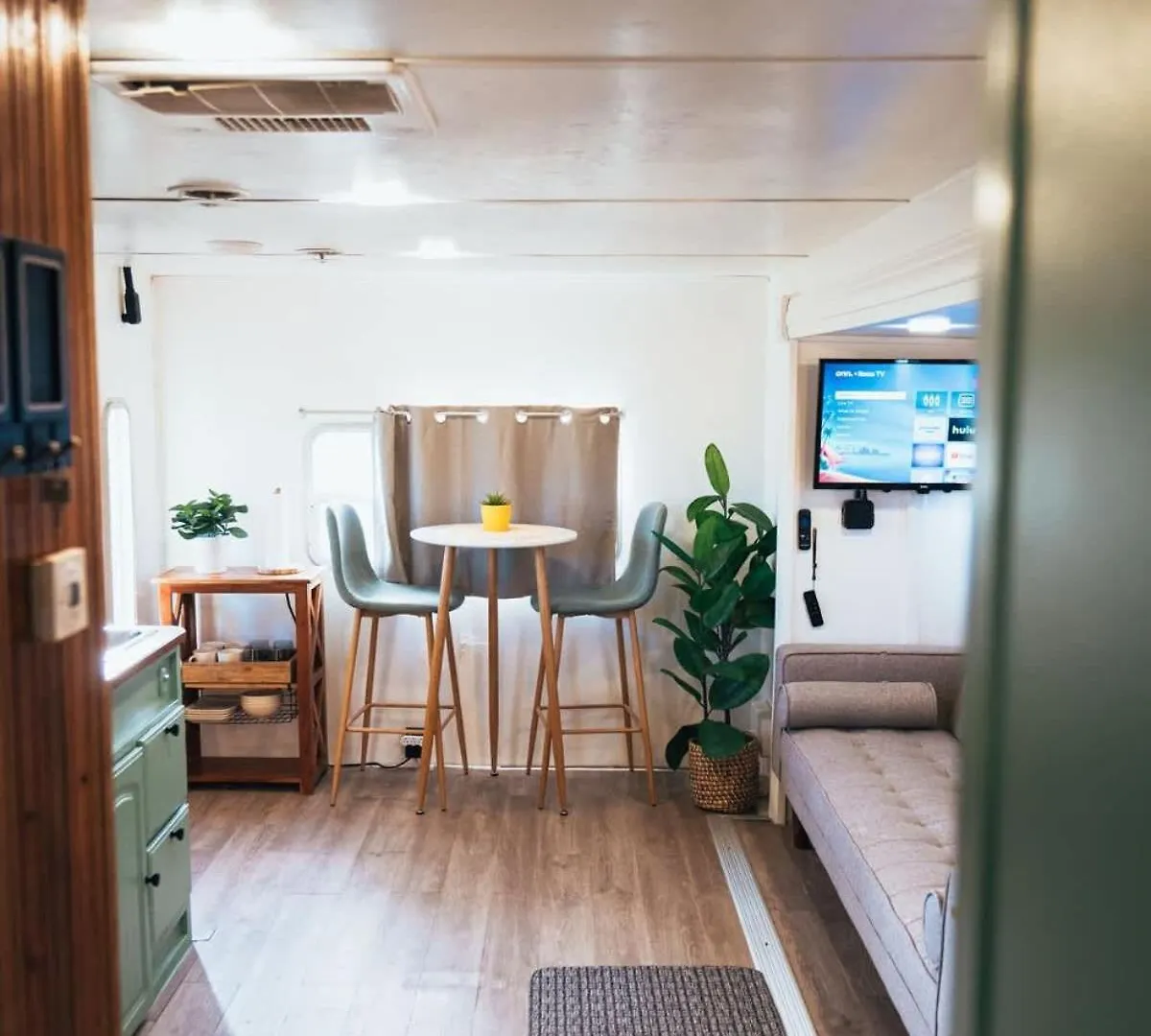 Sunrise Serenity Rv - Panoramic Views Isla Culebra Camping